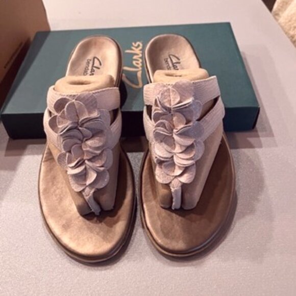 Clarks White Leather 'Dusk Azore' Slip Sandals-7M-NWT - Picture 5 of 7